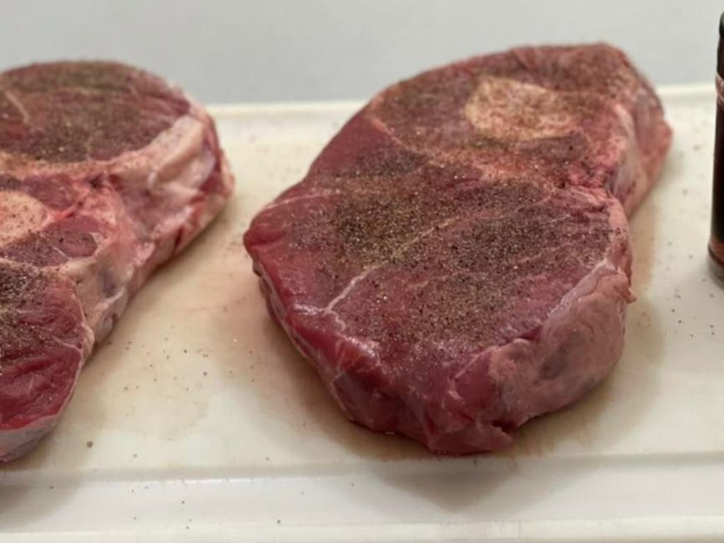 Arm Roast vs Chuck Roast: Battle of the Beef Cuts