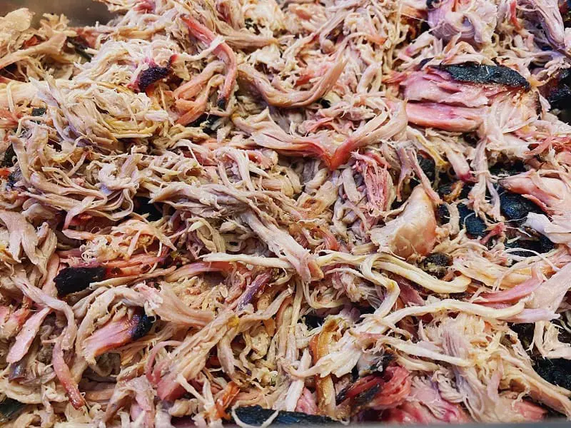 How Much Pulled Pork for 100 People: Feeding a Crowd with Porky Perfection